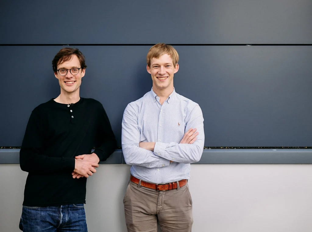 Oxford Ionics' founders Dr Tom Harty and Dr Chris Ballance