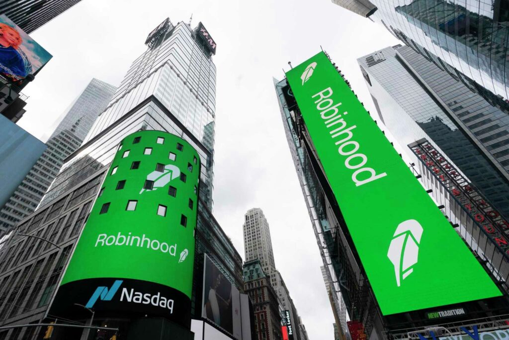 Robinhood Announces Layoffs, Cutting 7% of Full-Time Staff